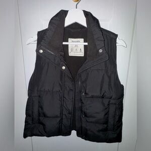 Abercrombie & Fitch Black Puffer Vest - Girls